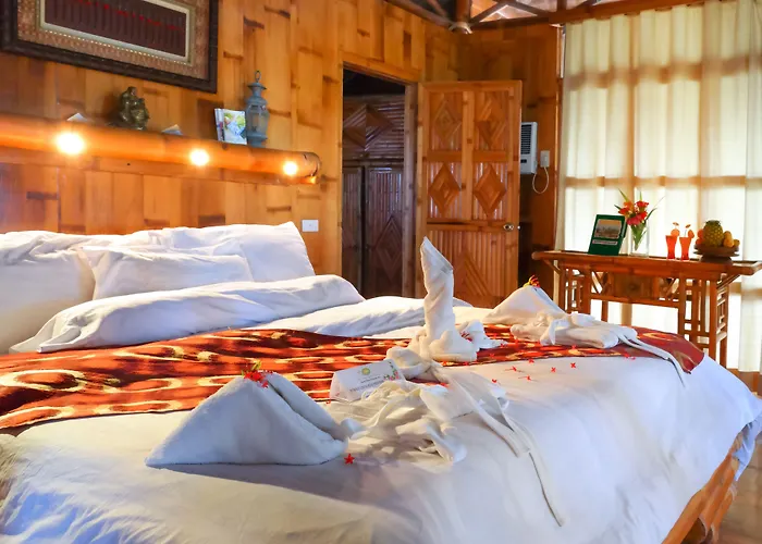 Resort The Coral Blue Oriental And Santa Fe (Cebu)