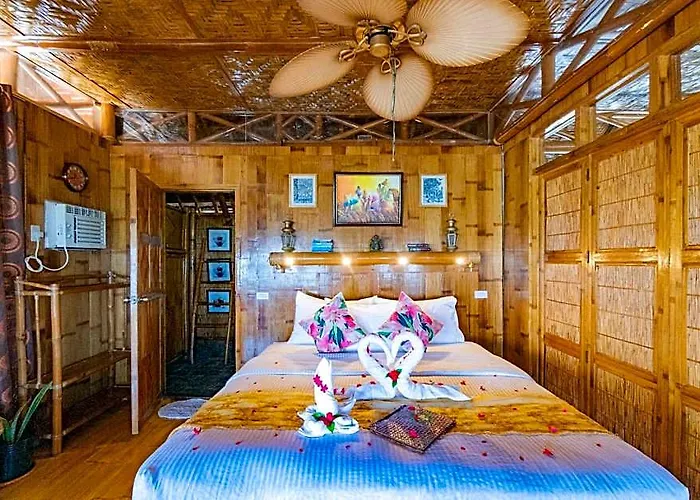 The Coral Blue Oriental And 3*