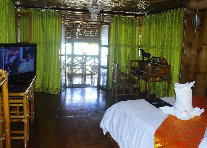The Coral Blue Oriental And 3* Santa Fe (Cebu)